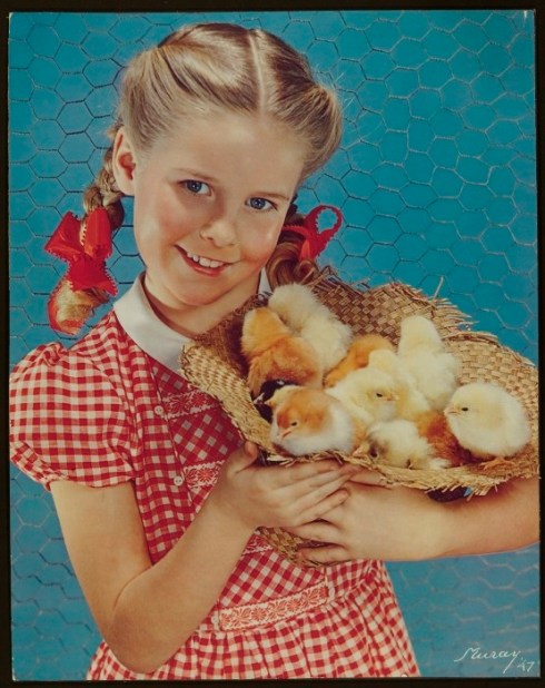 American Cyanamid Girl with Straw Hat Full of Chicks, 1947. Nickolas Muray. Color print, Assembly (Carbro) Process. George Eastman House. Accession # 1971:0048:0017.