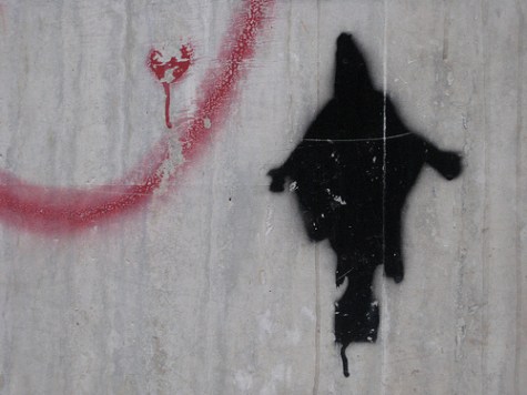 Detainee on Box Stencil. By Steve Reed. Source: http://www.flickr.com/photos/sreed99342/2077223377/