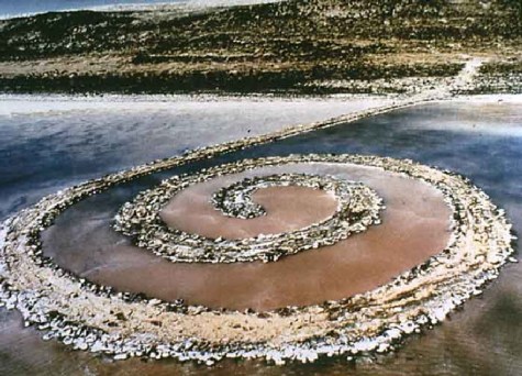 Spiral Jetty, 1970. Robert Smithson (EUA 1938-1973). Great Salt Lake , Utah
