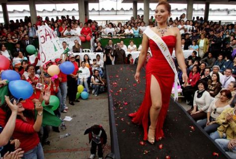 PHOTOGRAPH CLAIMING TO BE FROM RUSSIAN PRISON. Source: http://www.webpark.ru/comment/52940