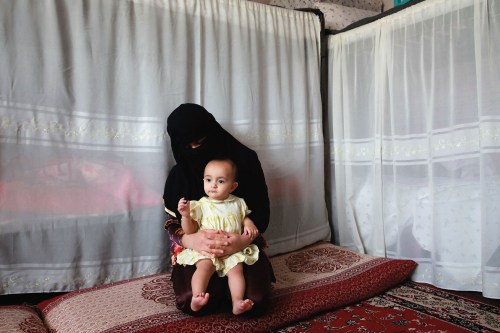 Maj-Daylight-AlmondGarden-062-72