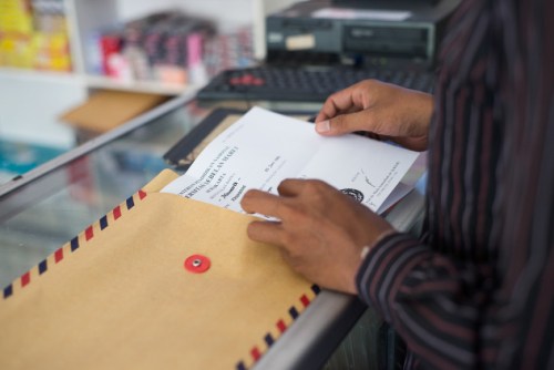 Seeing-Beyond-Prison-Bars_Paule_Willow-2-868x580